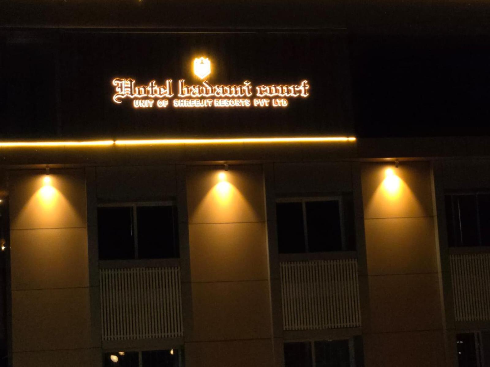 Hotel Badami Court Exterior photo