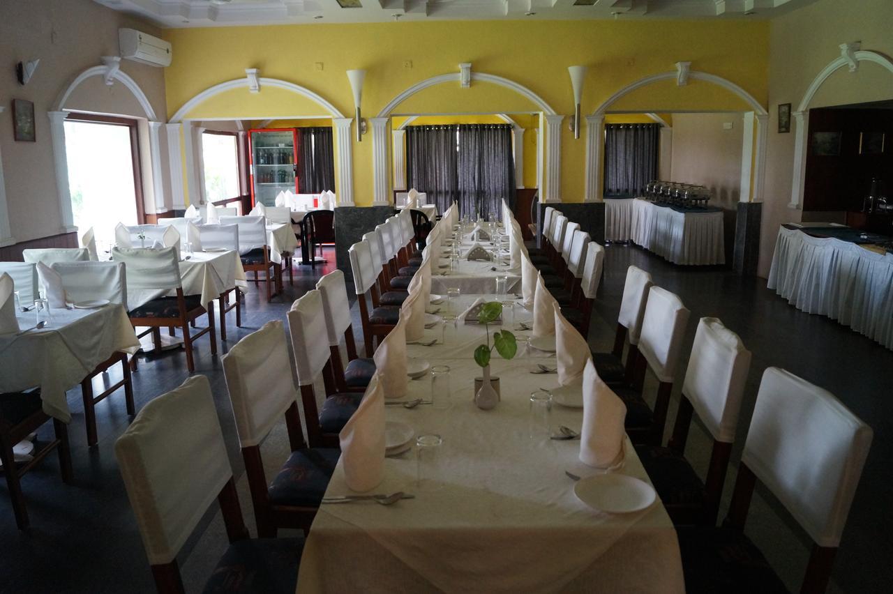 Hotel Badami Court Exterior photo